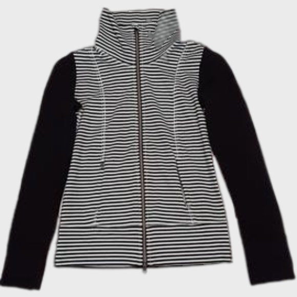 Size 8 - Lululemon Daily Yoga Jacket - Picture 2 of 2